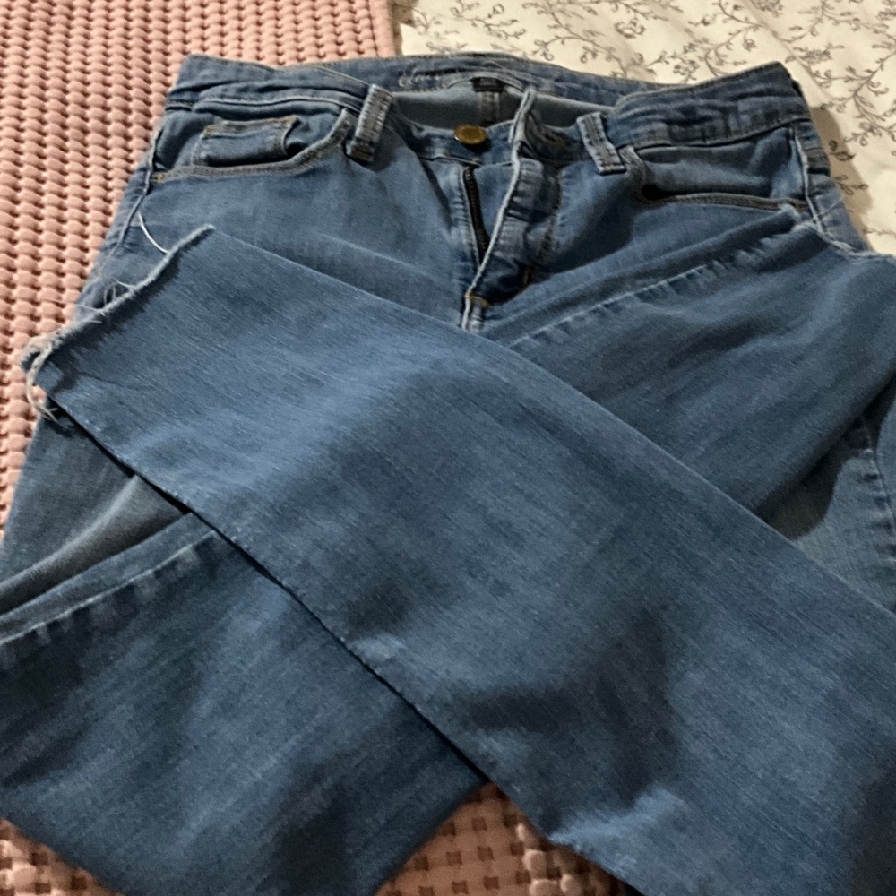 Nicely used:Universal Thread Classic Blue Women's Jeans